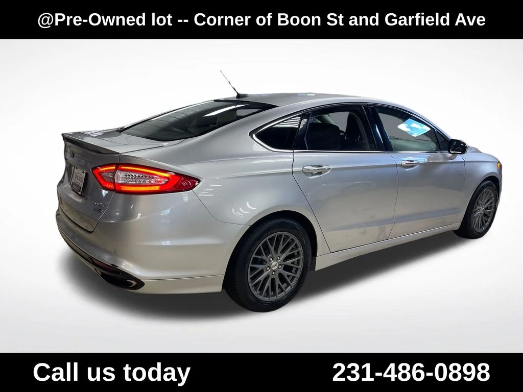 Used 2014 Silver Ford Titanium image 7