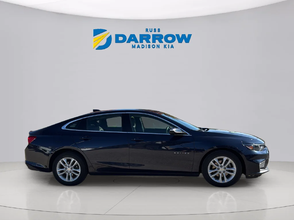Used 2018 Blue Velvet Metallic Chevrolet LT image 6