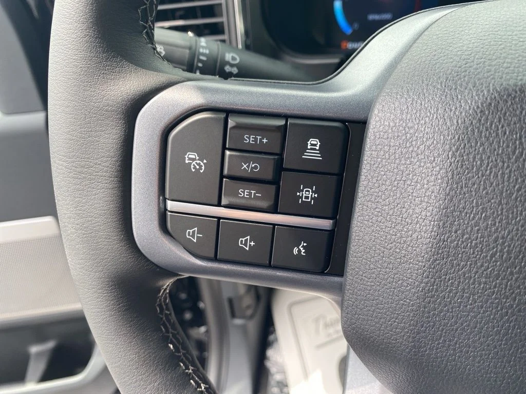New 2026 Agate Black Metallic Ford F-250® Lariat® image 18