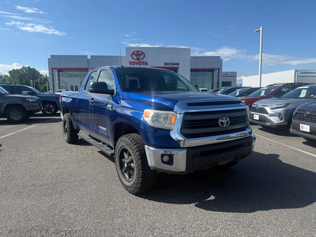 2015 Toyota Tundra 5.7 Auto 4WD FFV SR5 Double Cab's photo