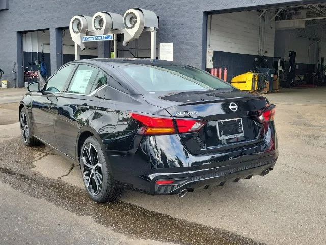New 2026 Super Black Nissan SR image 6