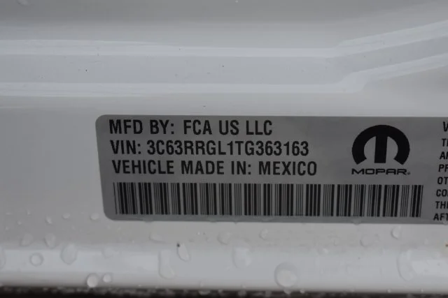 New 2026 Bright White Clear-Coat Exterior Paint RAM Tradesman image 35