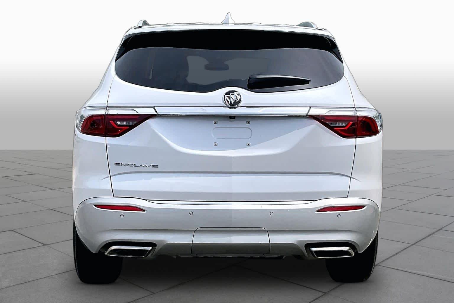 Used 2024 White Frost Tricoat Buick Essence image 9