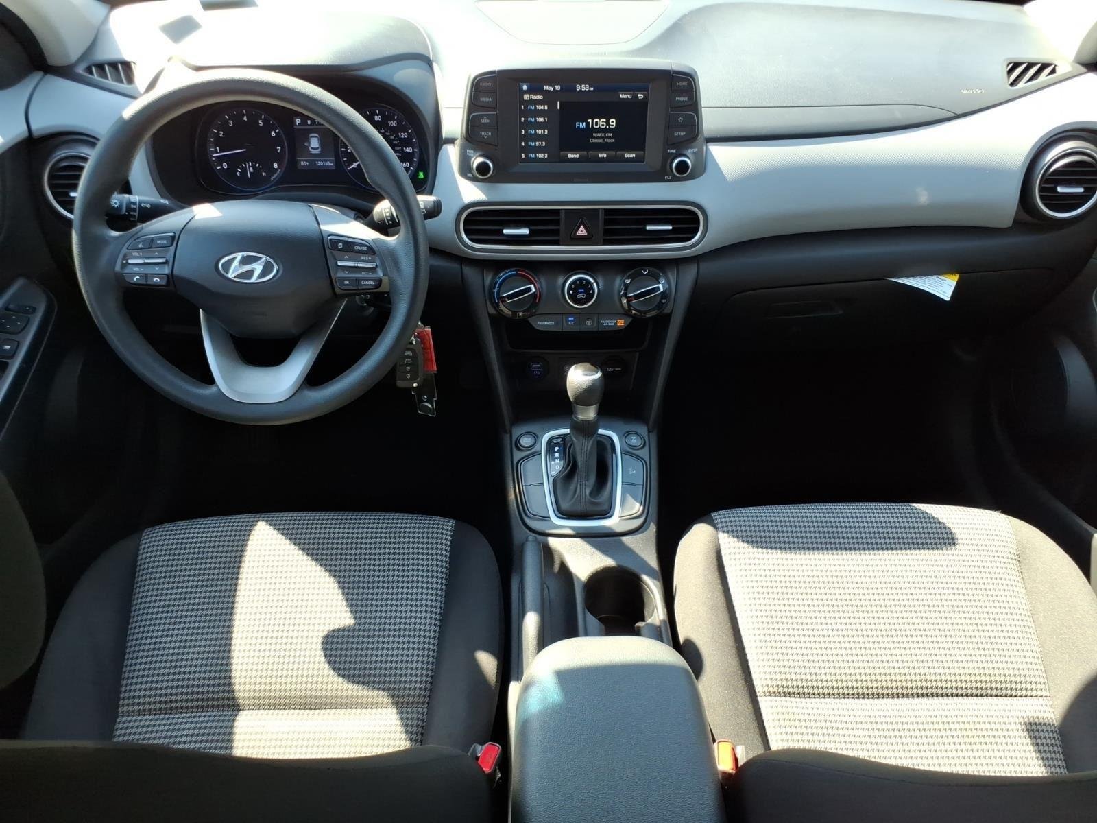 Used 2019 Chalk White Hyundai SE image 26