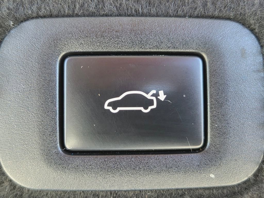 Used 2018 Ultra White Lexus 500 image 35