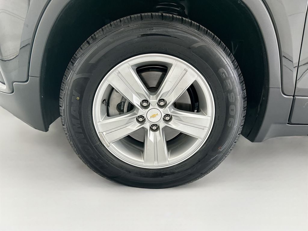 Used 2022 Black Metallic Chevrolet LT image 28