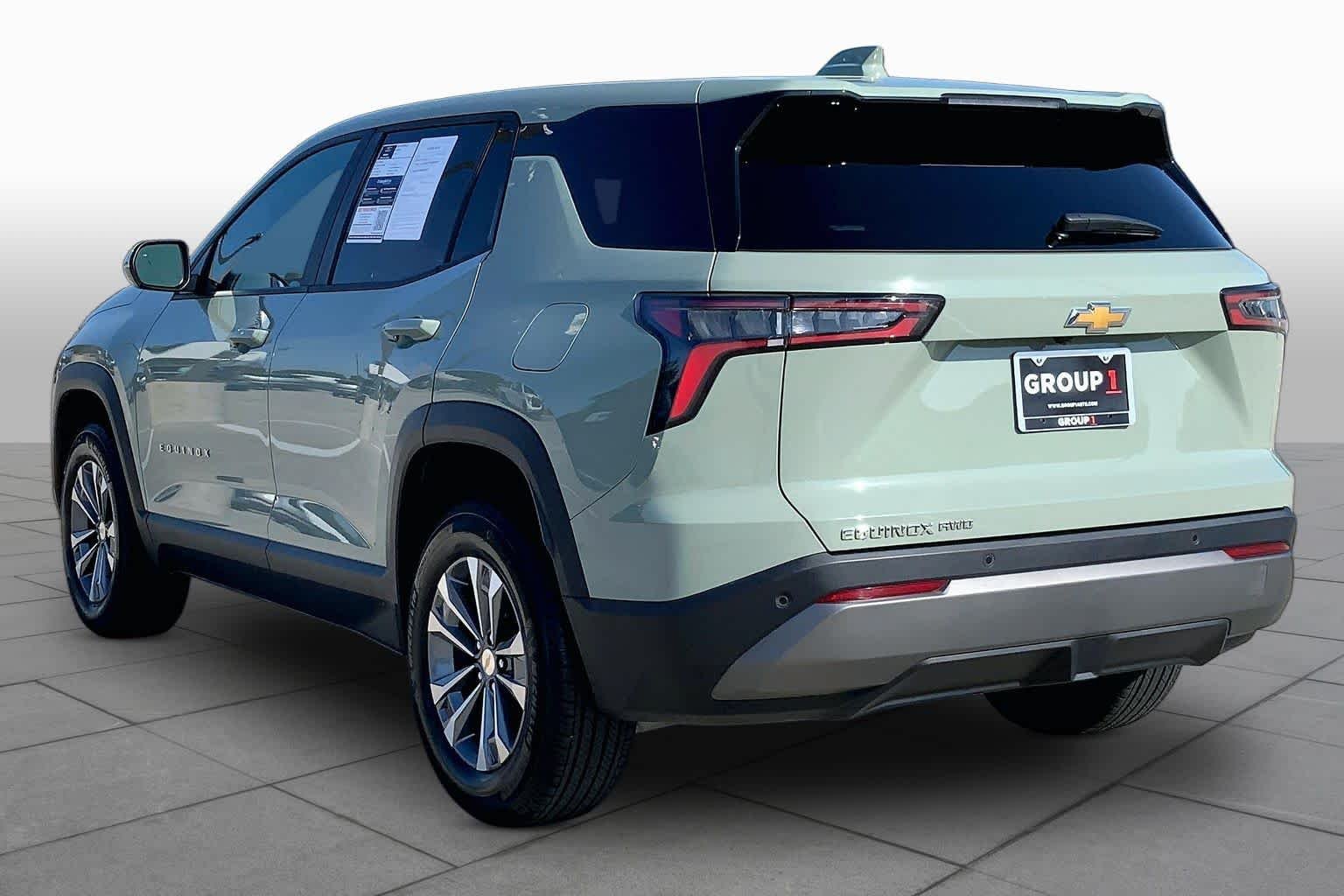 Used 2026 Cacti Green Chevrolet AWD LT image 12