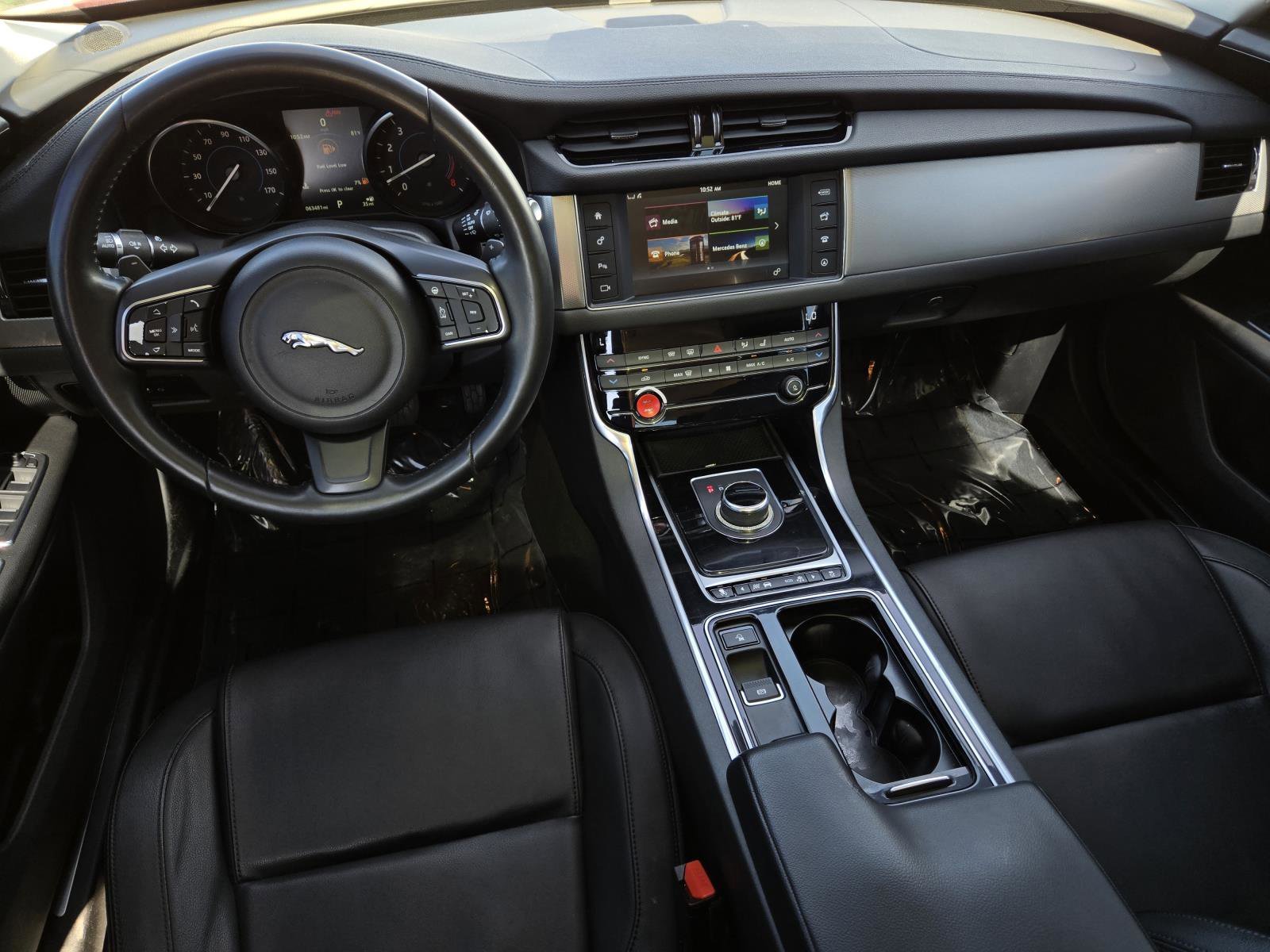 Used 2017  Jaguar 35t Premium image 35