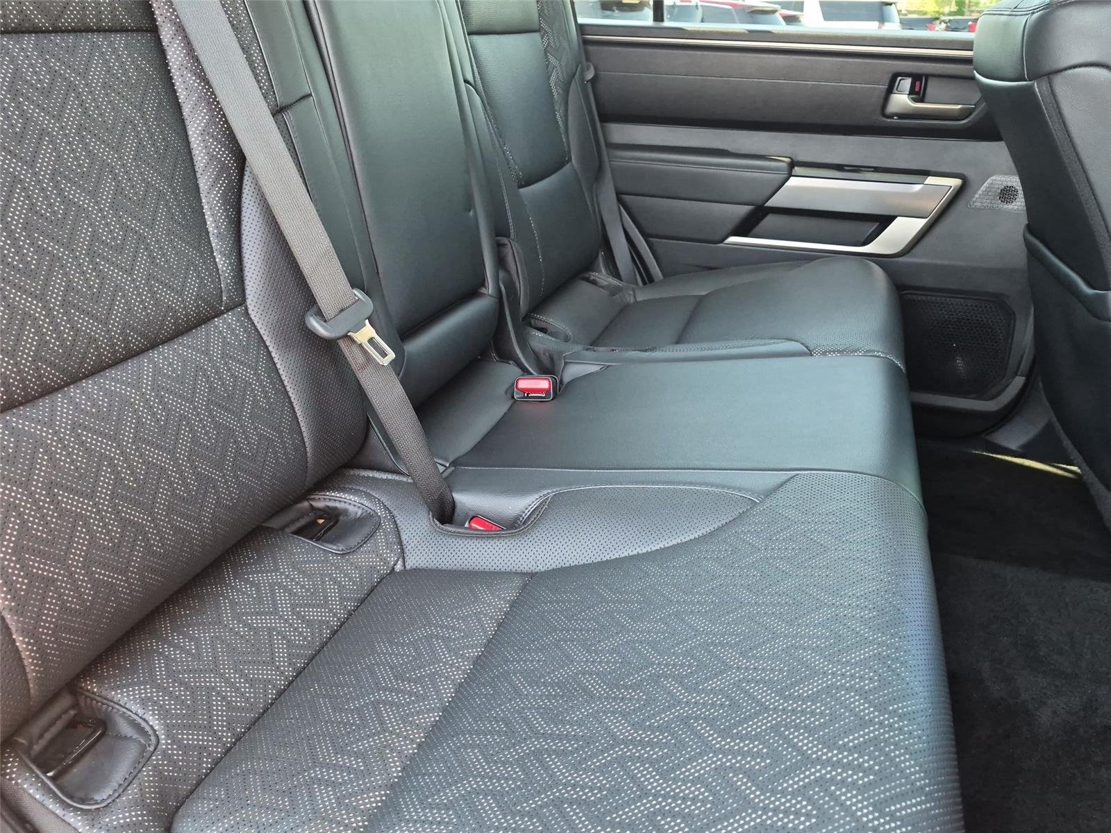 2023 Toyota Sequoia SR5 - Photo 37