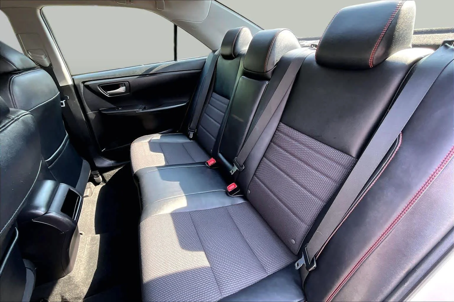 Certified Used 2017 Super White Toyota LE image 19