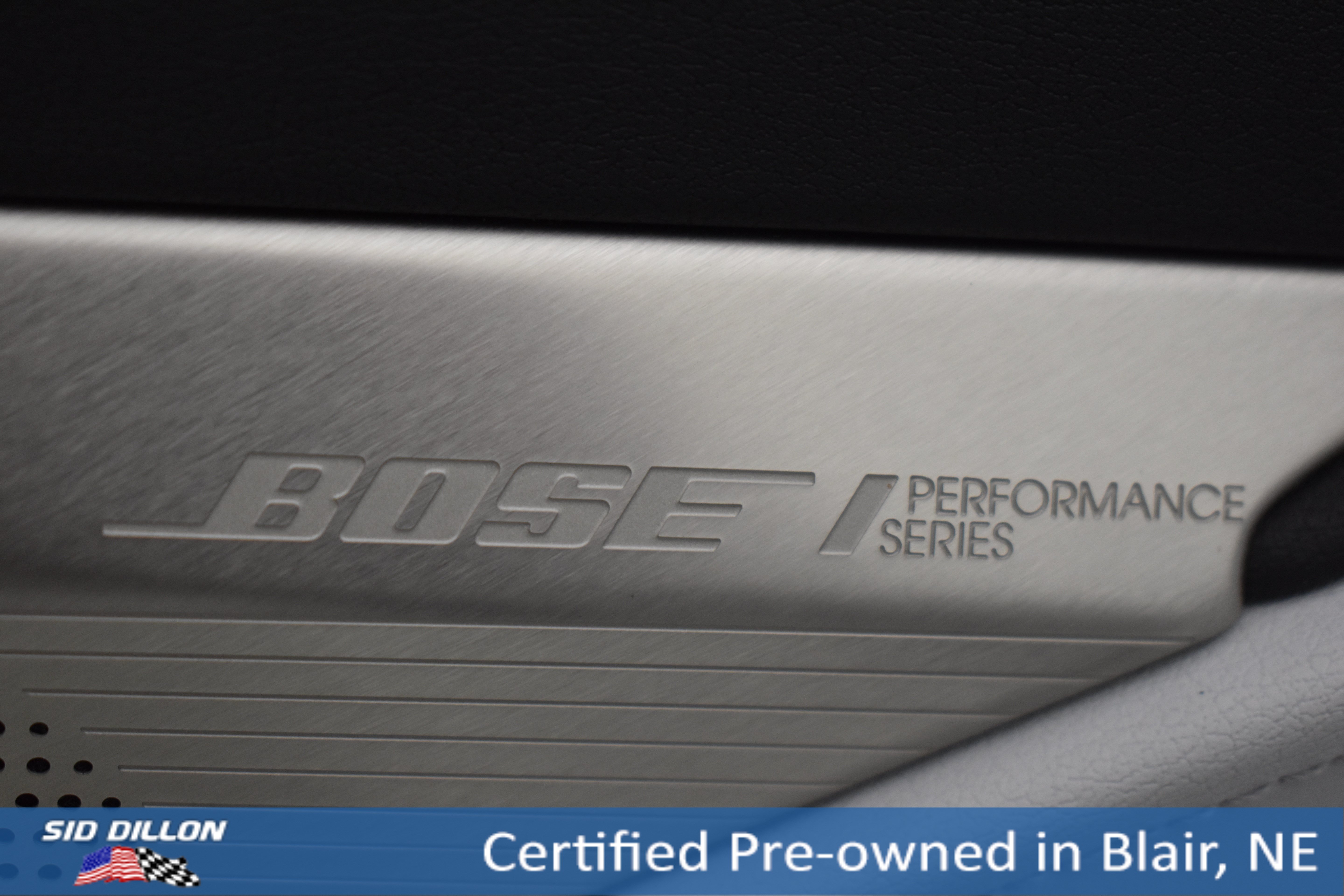 Used 2024 Arctic White Chevrolet 2LT image 6