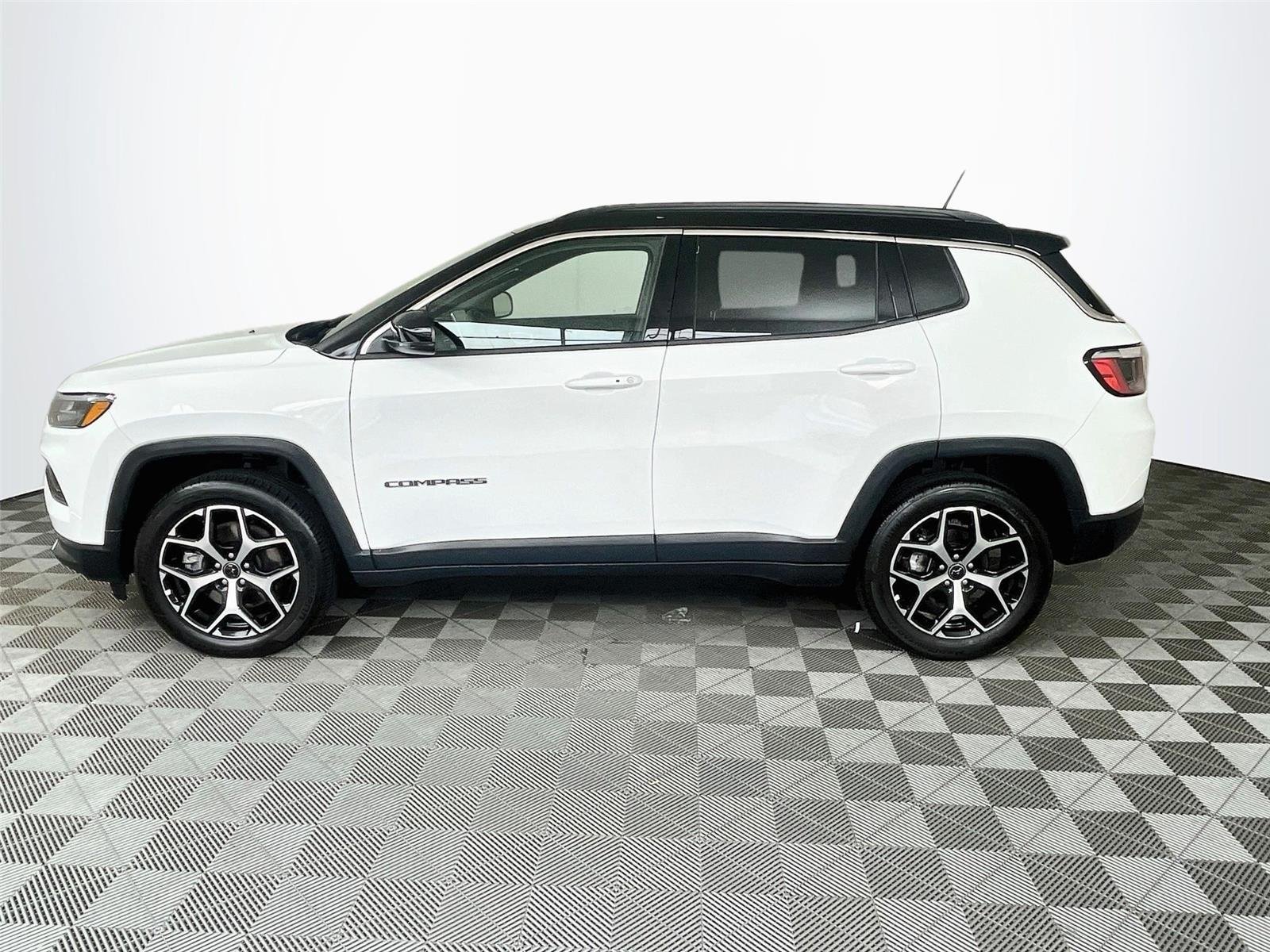 Used 2025 Bright White Clearcoat Jeep Limited image 4