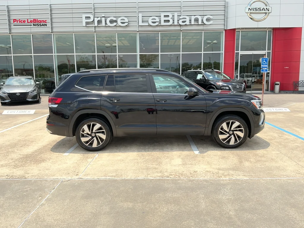 2025 Volkswagen Atlas 2.0T SE w/Tech's photo