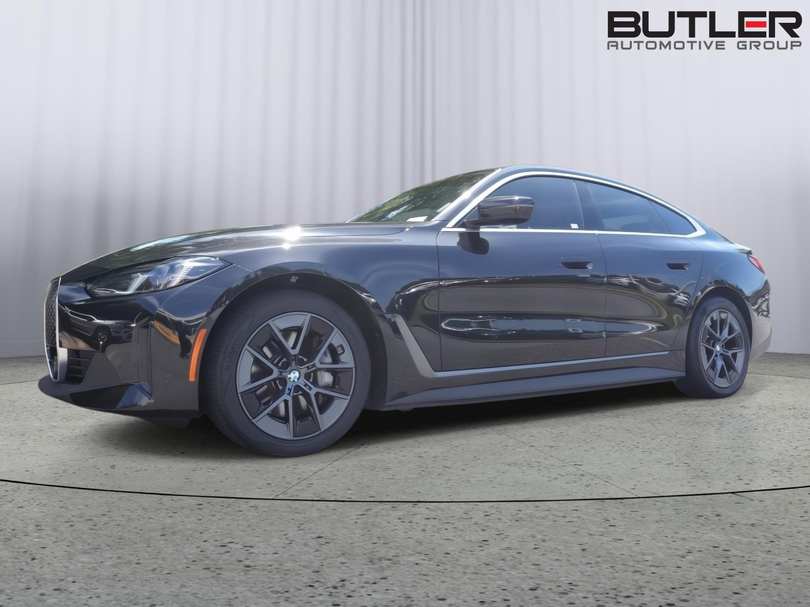 Used 2025 Black Sapphire Metallic BMW eDrive40 image 47