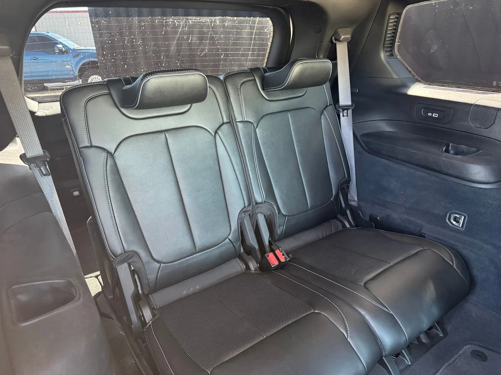 Used 2024 White Jeep Overland image 15