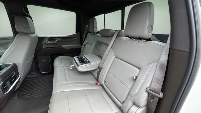 Used 2025 White Chevrolet LTZ image 20