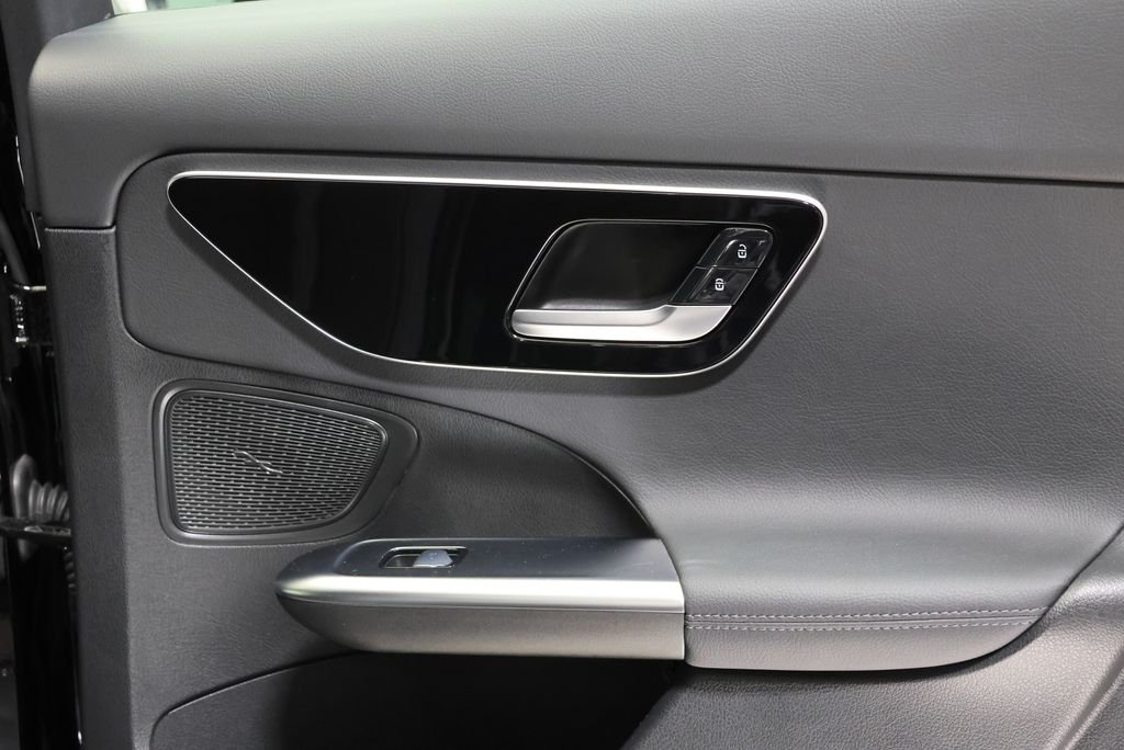 2026 Mercedes-Benz C-Class Sedan C 300 - Photo 52