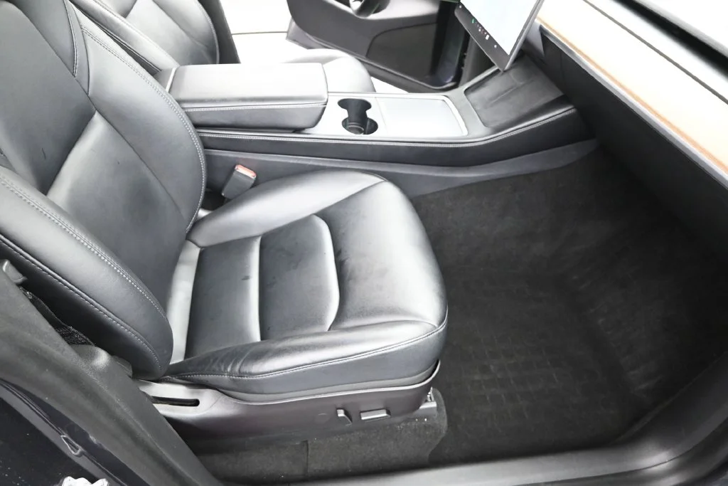 Used 2021  Tesla Long Range image 11