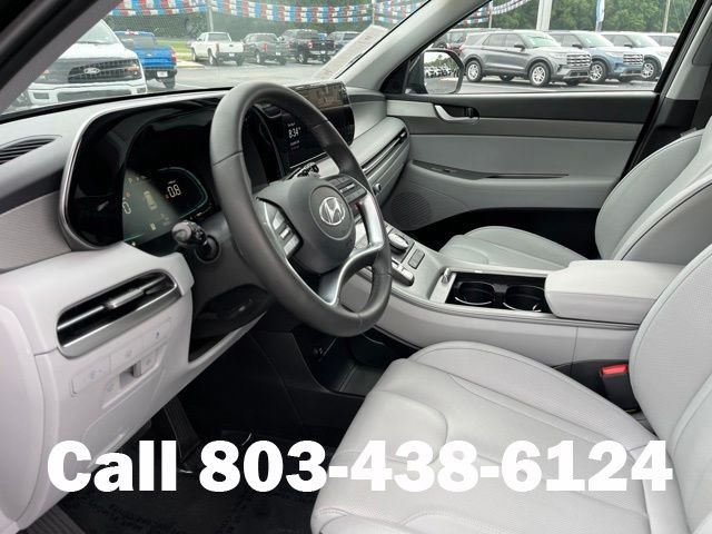 Used 2025 Black Hyundai SEL image 6