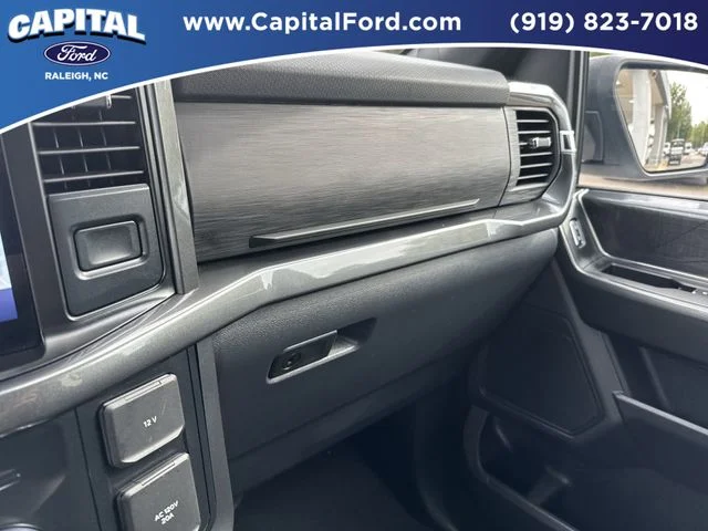 Used 2023 White Ford XLT image 27