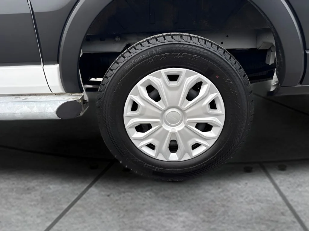 Used 2025 White Ford Base image 17