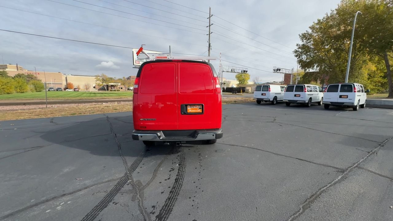 2025 Chevrolet Express Cargo Work Van - Photo 31