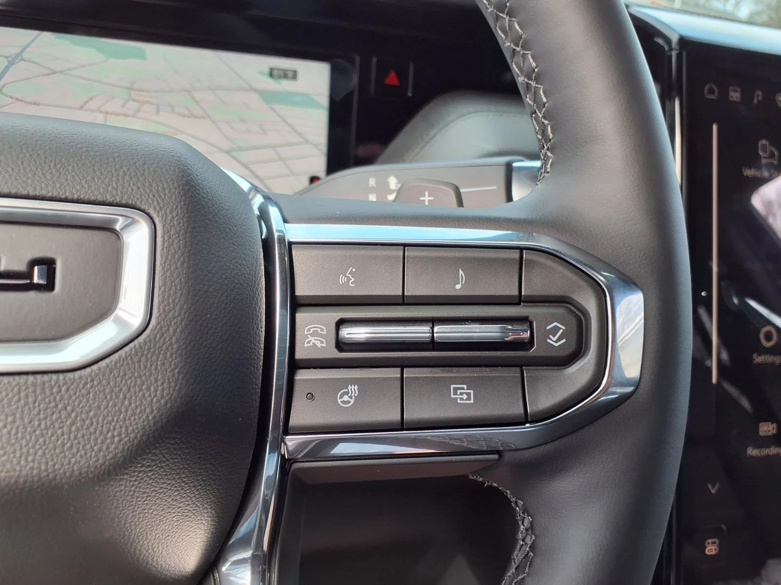 2026 GMC Yukon XL Denali - Photo 12