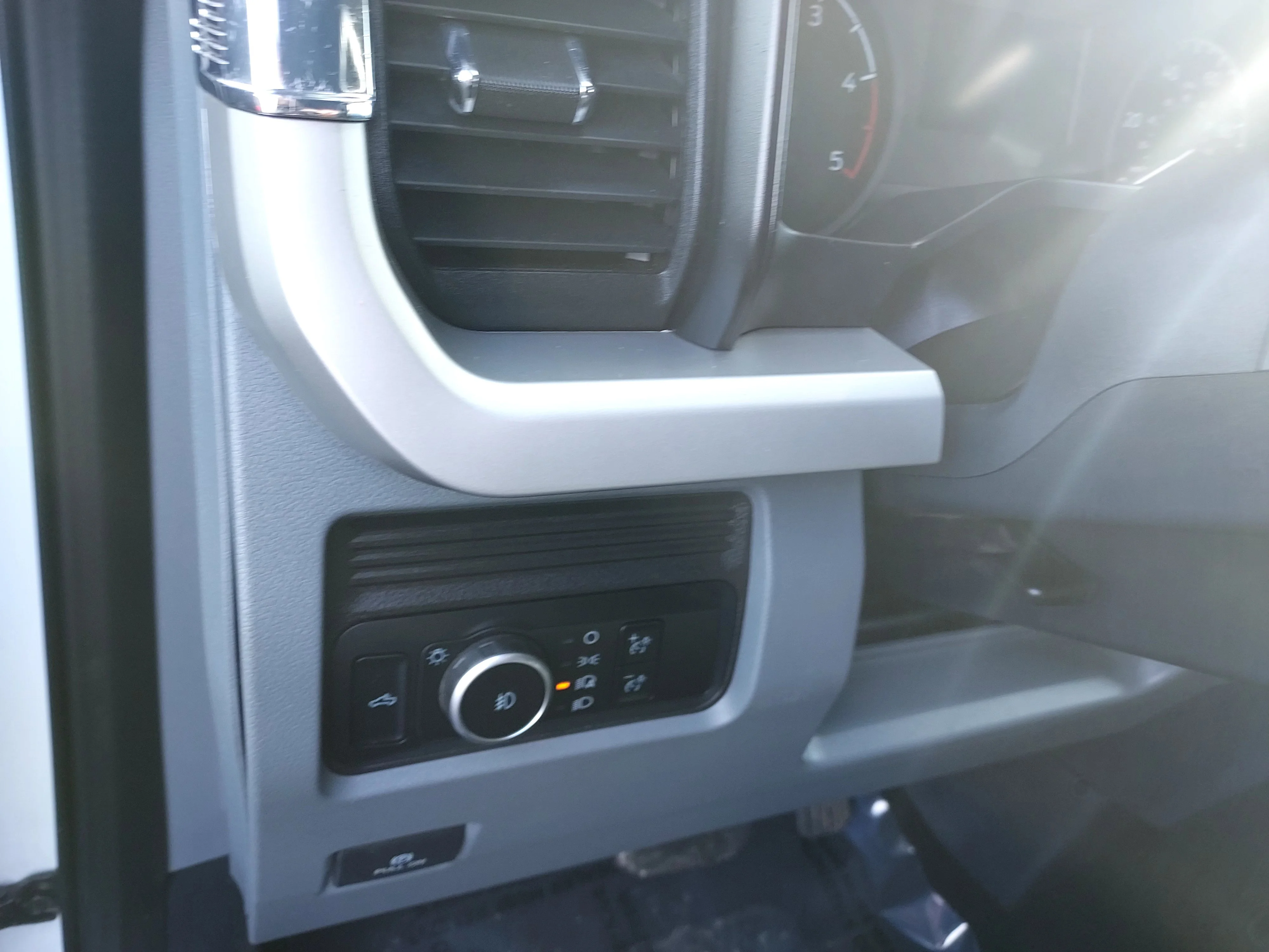 Used 2024 White Ford XLT image 36