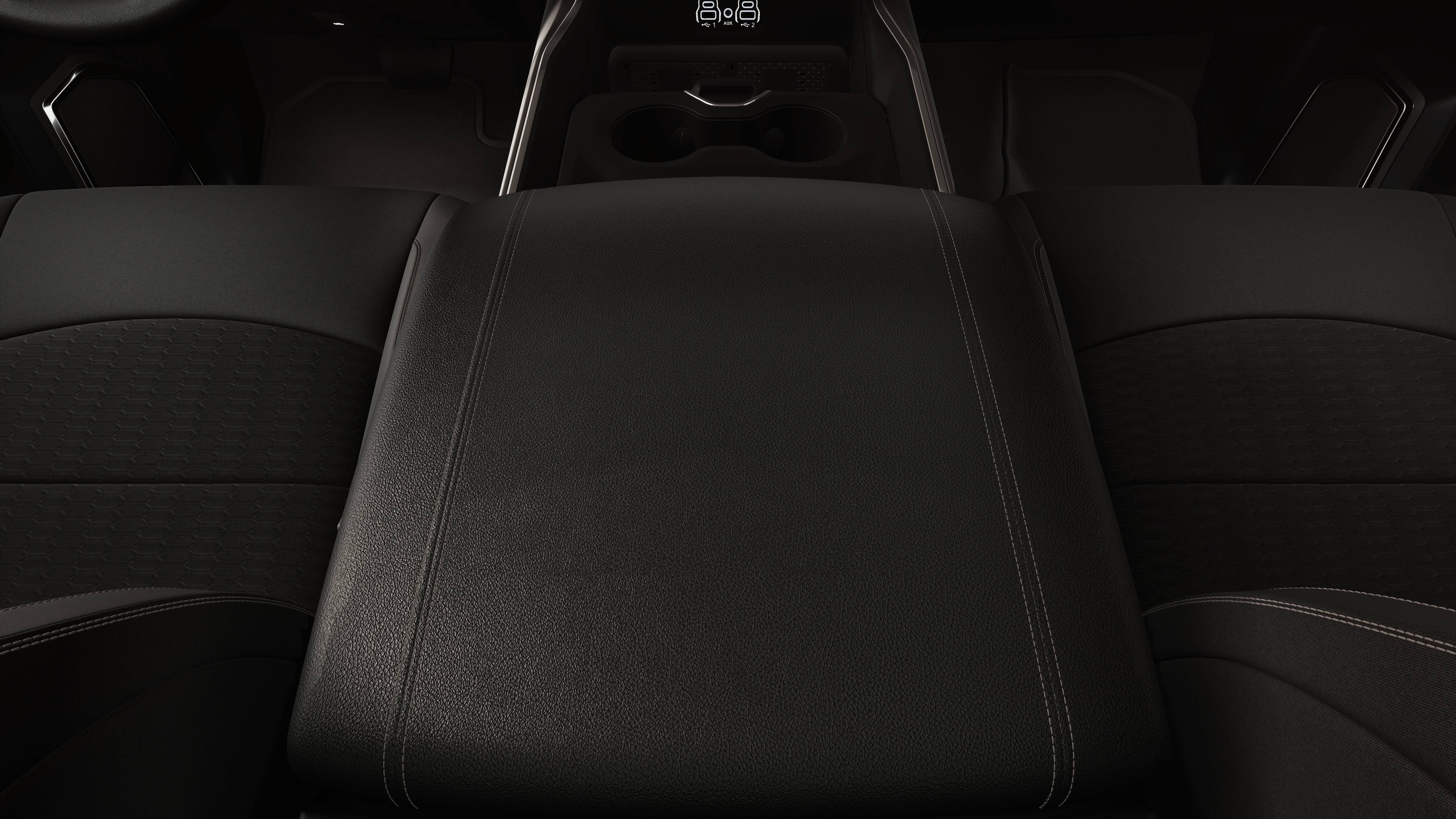 New 2026 Diamond Black Crystal Pearl-Coat Exterior Paint RAM BIG HORN image 4