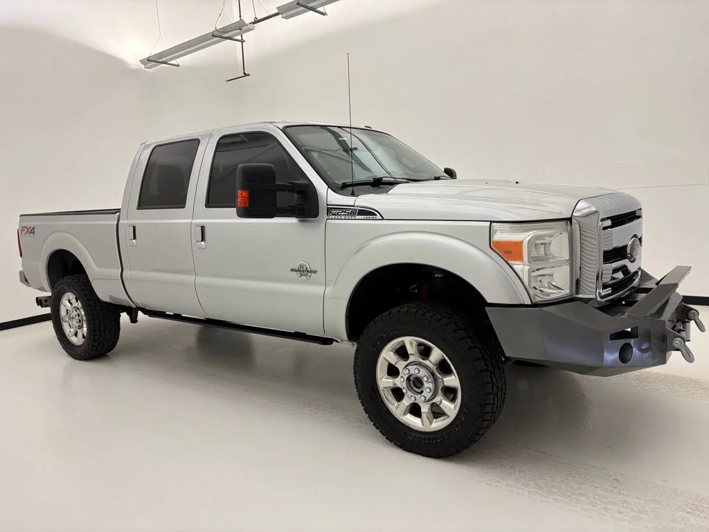 2016 Ford F-250 Lariat 4x4 Crew Cab 8' Box's photo