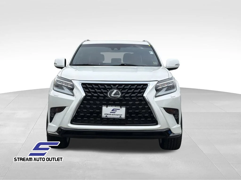Used 2021 White Lexus 460 image 2