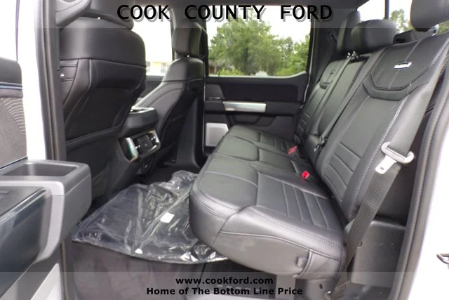 2025 Ford F-350 Super Duty Platinum - Photo 25