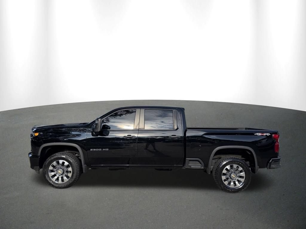 Used 2023 Black Chevrolet Custom image 66