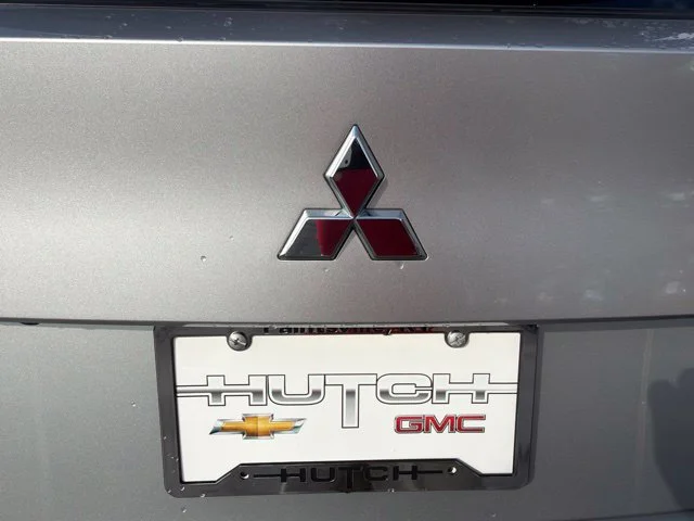 Used 2025 Silver Mitsubishi SE image 17