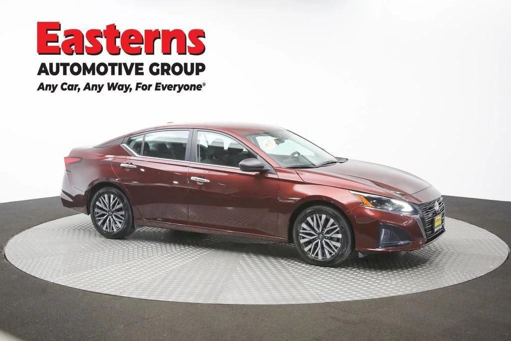 Used 2025 Red Nissan 2.5 SV image 48