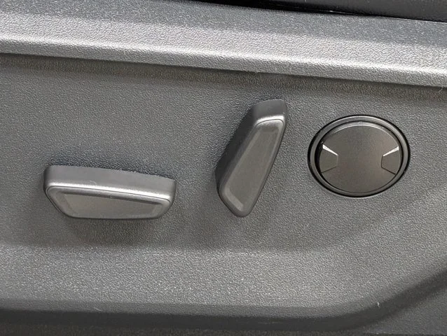 New 2026 Agate Black Metallic Ford F-350® Lariat® image 57