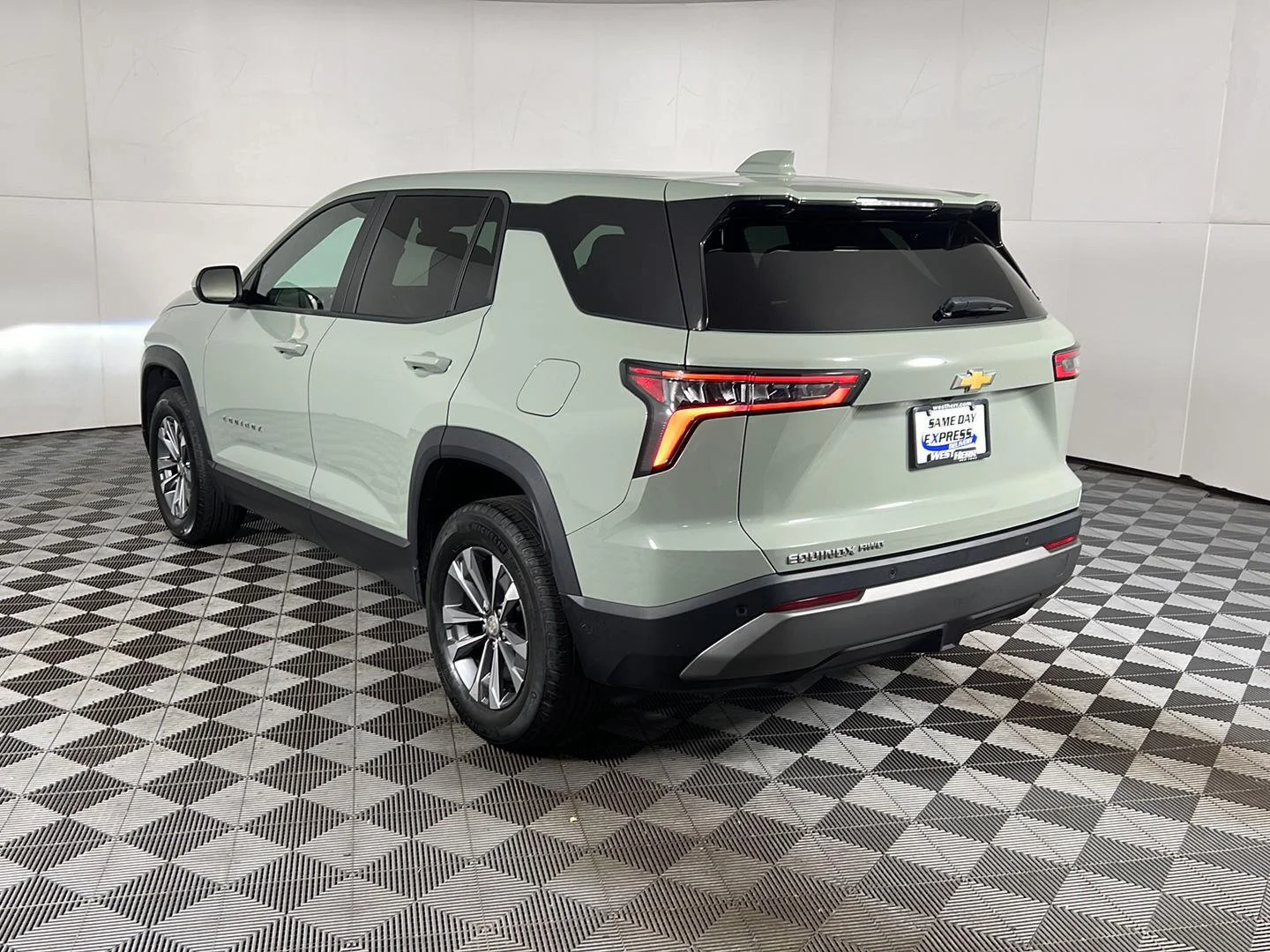 Used 2025 Cacti Green Chevrolet LT image 26