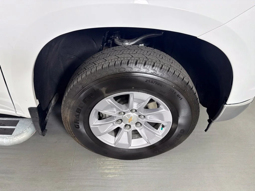 Certified Used 2025 Summit White Chevrolet WT image 13