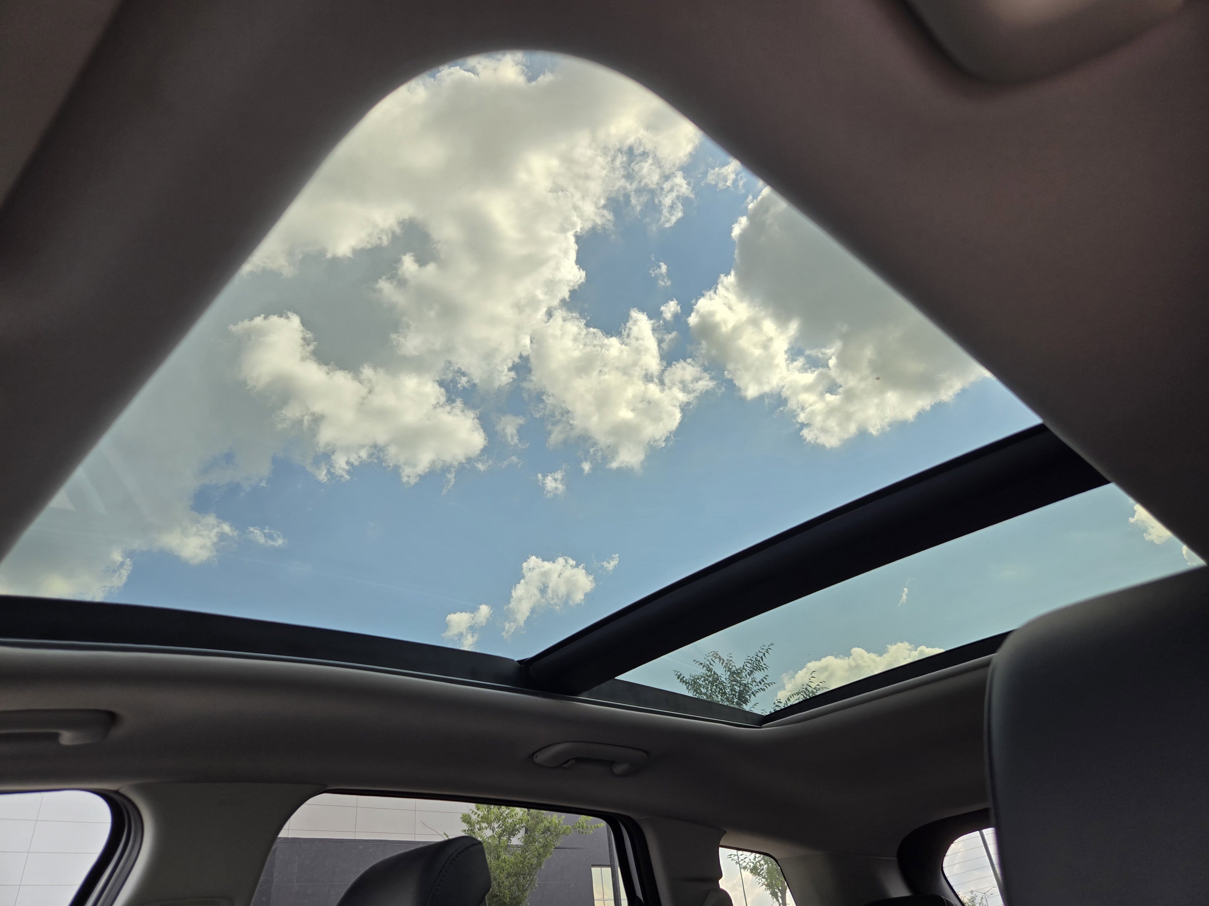 2026 Kia Sportage SX - Photo 17
