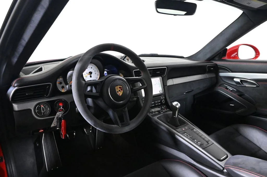 Used 2018 Guards Red Porsche GT3 image 11