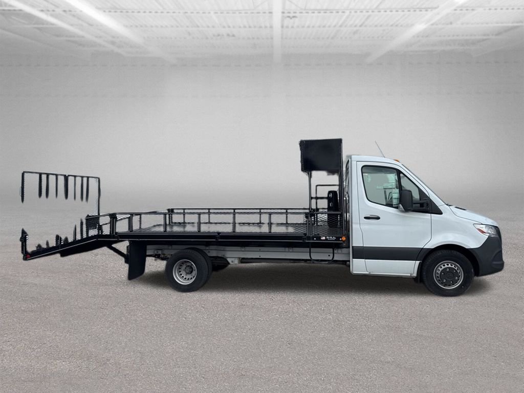 Used 2023 White Mercedes-Benz Standard Roof image 7