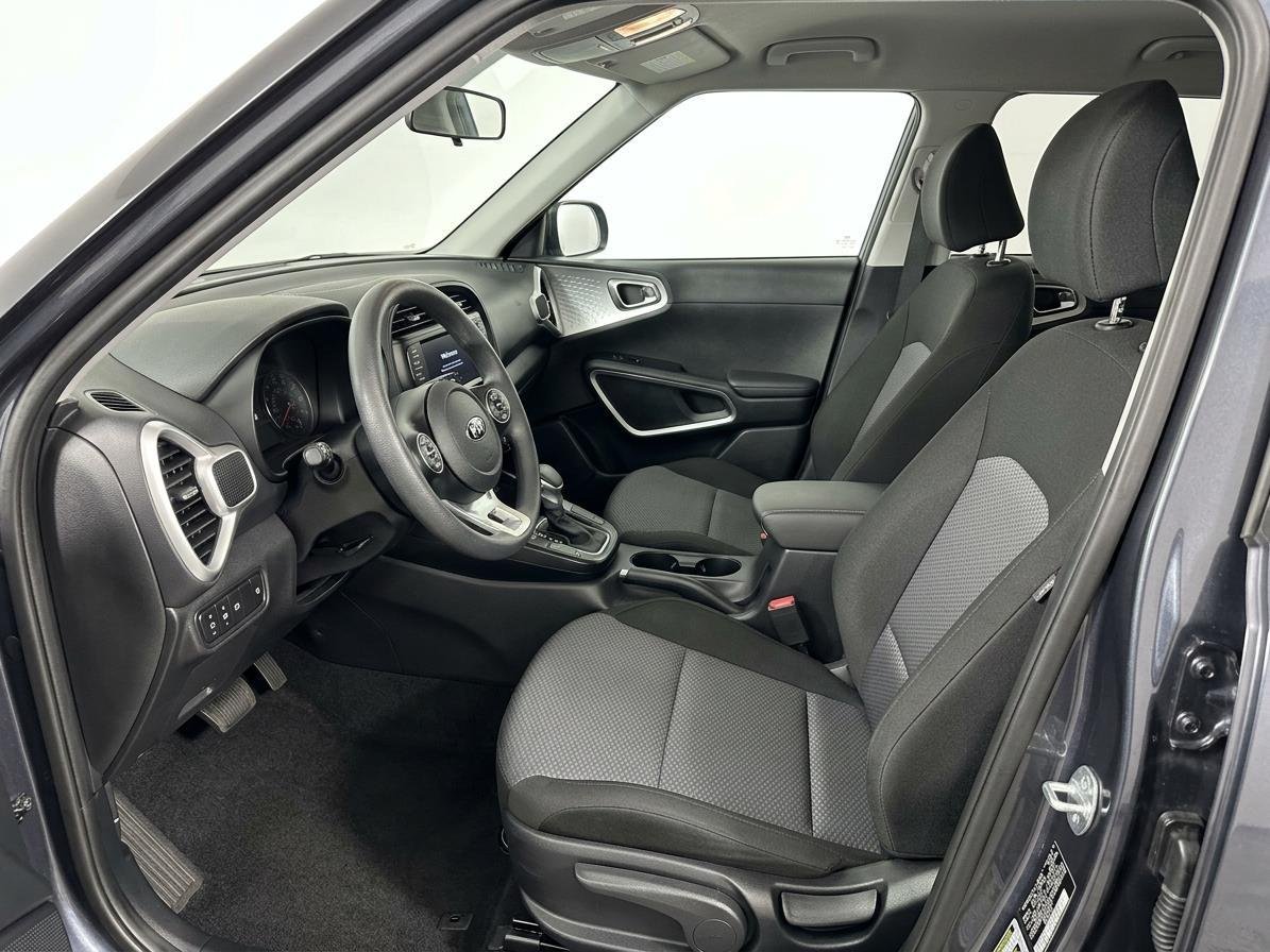 Used 2025 Gravity Gray Kia LX image 12