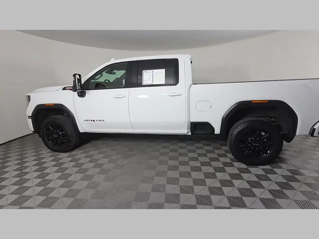 Used 2025 Summit White GMC AT4 image 48