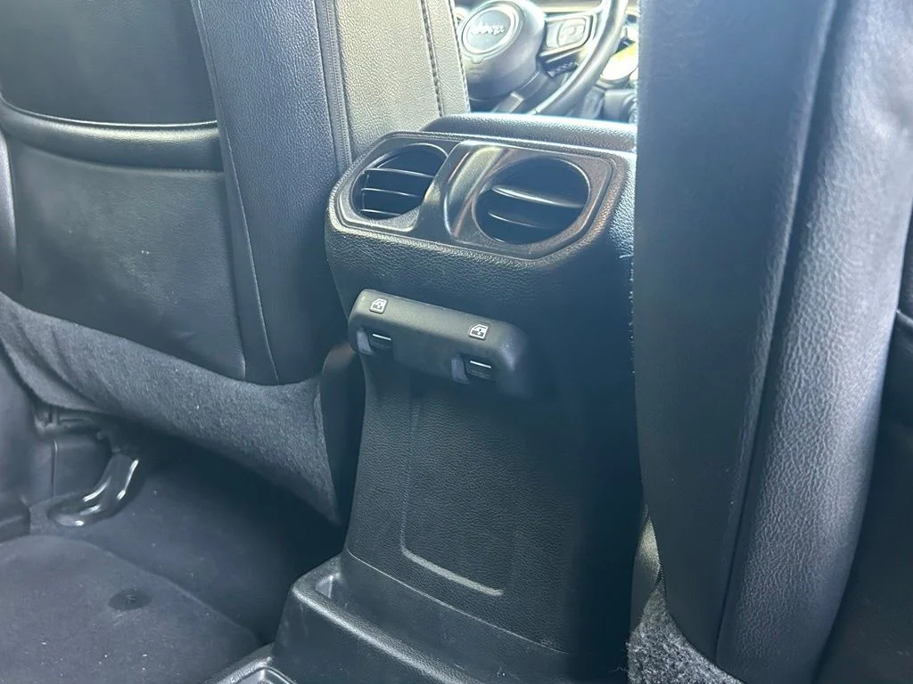 Used 2021 Gray Jeep Unlimited Sport image 31