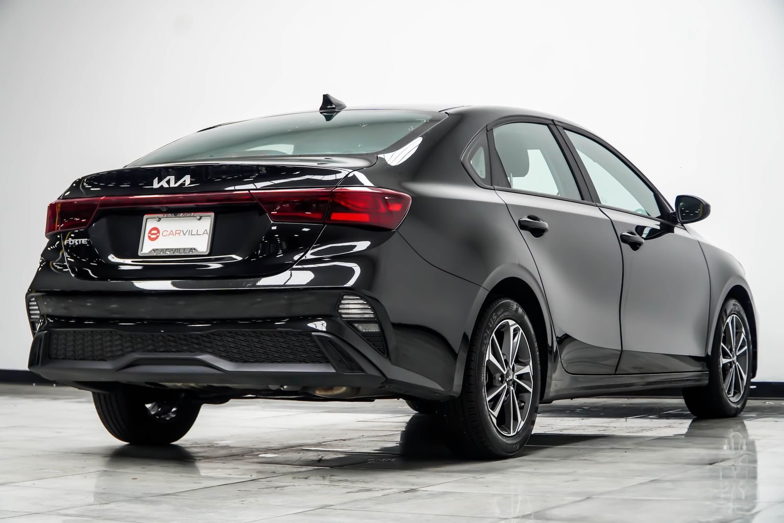 Used 2024 Black Kia LXS image 14