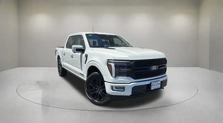 New 2026 Star White Metallic Tri-Coat Ford Platinum® image 1