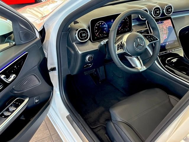 New 2026 MANUFAKTUR Moonlight White Metallic Mercedes-Benz C 300 image 11