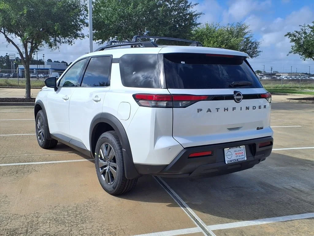 New 2026 Everest White Pearl TriCoat Nissan SV image 2