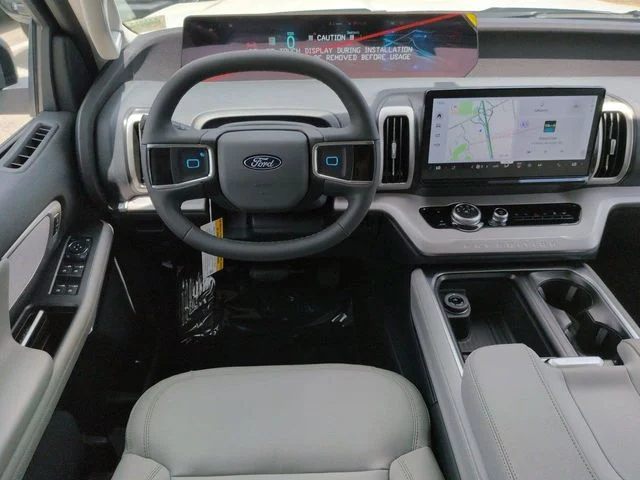 New 2026 Star White Metallic Tri-Coat Ford MAX Active image 16