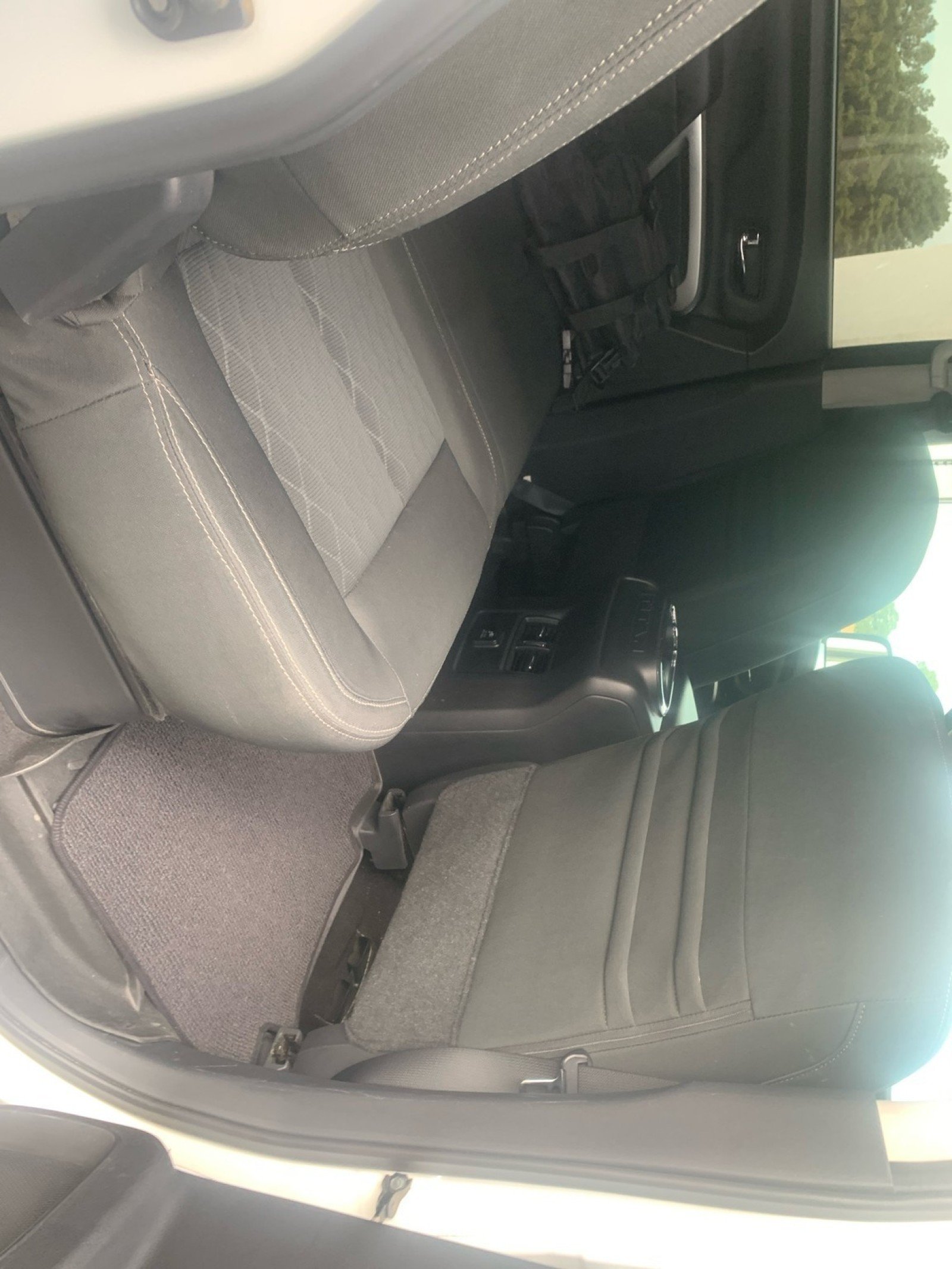 Used 2017 Glacier White Nissan SV image 9